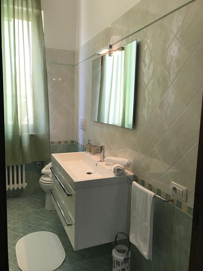 B&B Civico22 Civitanova Marche Bagian luar foto